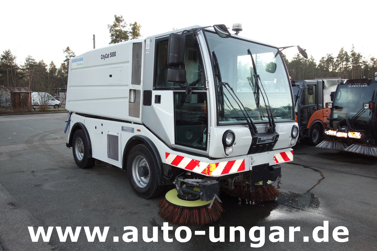 Bucher CityCat CC5000 RosRoca Kehrmaschine 4-Rad Lenkung Euro 5 - מטאטא כבישים: תמונה 1 Bucher CityCat CC5000 RosRoca Kehrmaschine 4-Rad Lenkung Euro 5 - מטאטא כבישים: תמונה 1
