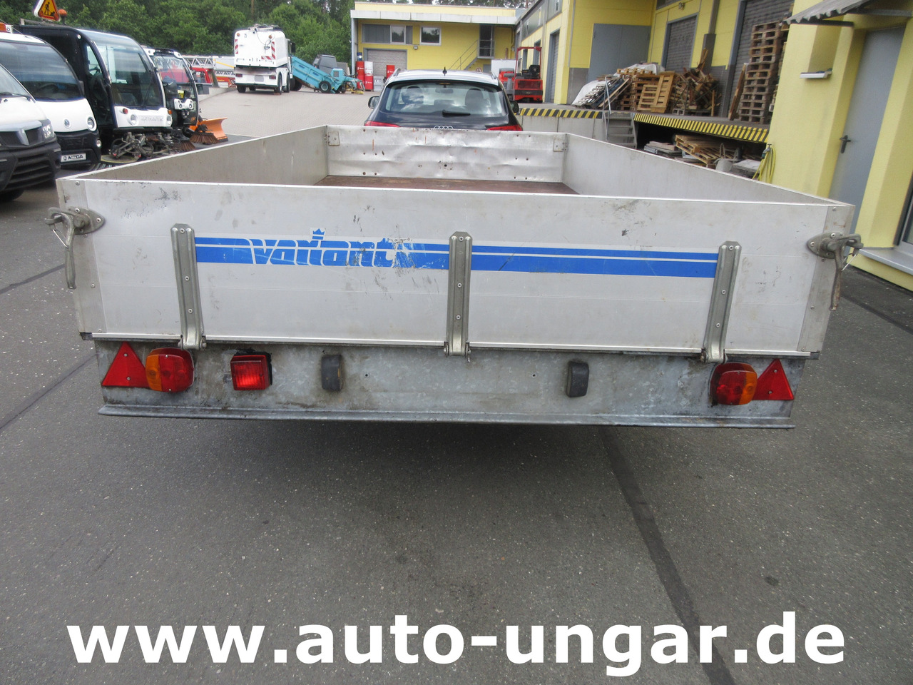 Buhl Variant 2000 Anhänger Pritsche Hochlader 2.000kg Alubordwände - קרון נגרר צד נופל/ שטוח: תמונה 3 Buhl Variant 2000 Anhänger Pritsche Hochlader 2.000kg Alubordwände - קרון נגרר צד נופל/ שטוח: תמונה 3