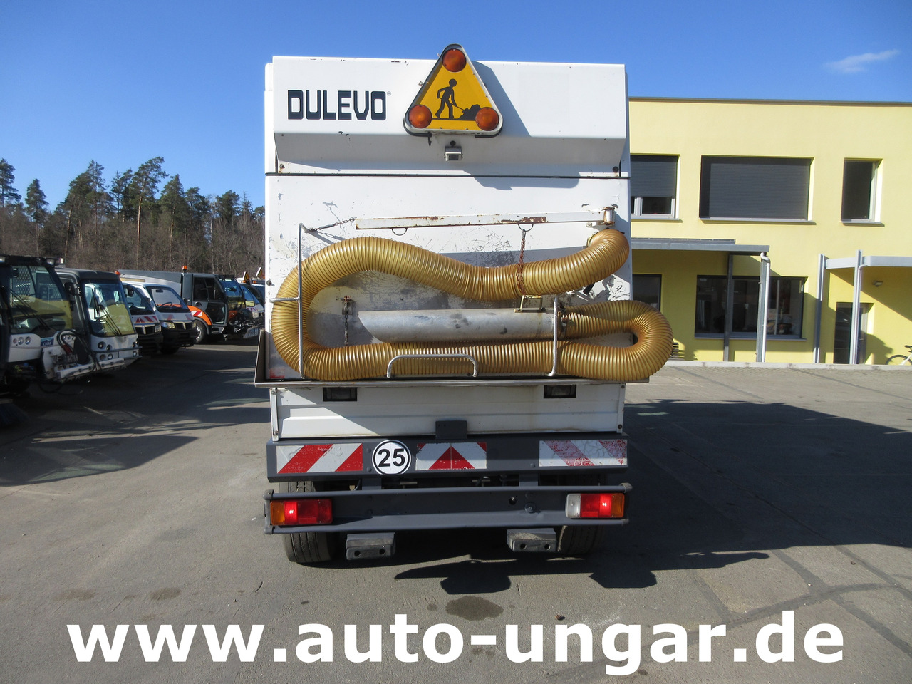 DULEVO 5000 City Hochentleerung Handsaugschlauch Frontbesen 4x4x4 - מטאטא כבישים: תמונה 4 DULEVO 5000 City Hochentleerung Handsaugschlauch Frontbesen 4x4x4 - מטאטא כבישים: תמונה 4