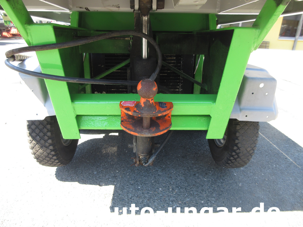 Egholm Nilfisk 2100 Powerflex 4x4 Kipper AHK Hydraulik Bürste Winterdienst - טרקטור עירוני: תמונה 5 Egholm Nilfisk 2100 Powerflex 4x4 Kipper AHK Hydraulik Bürste Winterdienst - טרקטור עירוני: תמונה 5