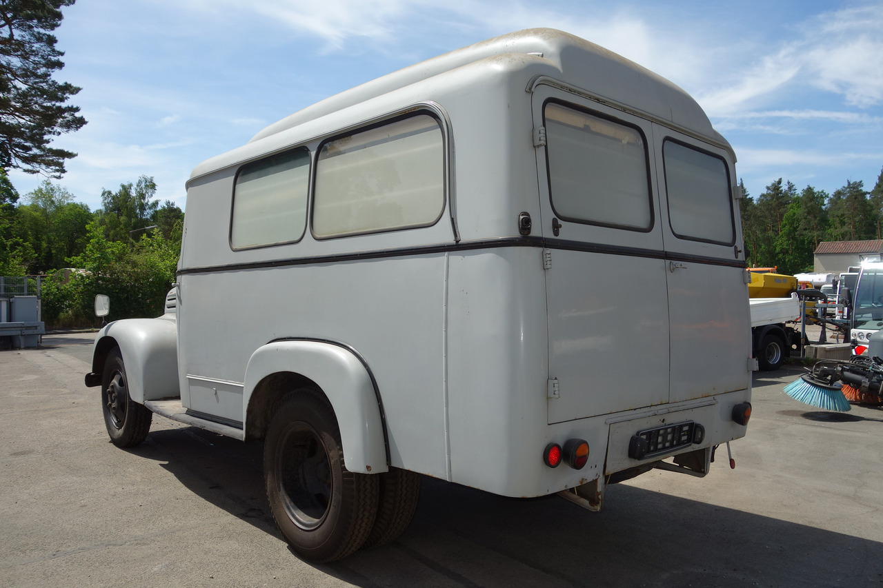 FORD Ford FK 3500 V8 mit H-Kennzeichen Oldtimer - אמבולנס: תמונה 3 FORD Ford FK 3500 V8 mit H-Kennzeichen Oldtimer - אמבולנס: תמונה 3