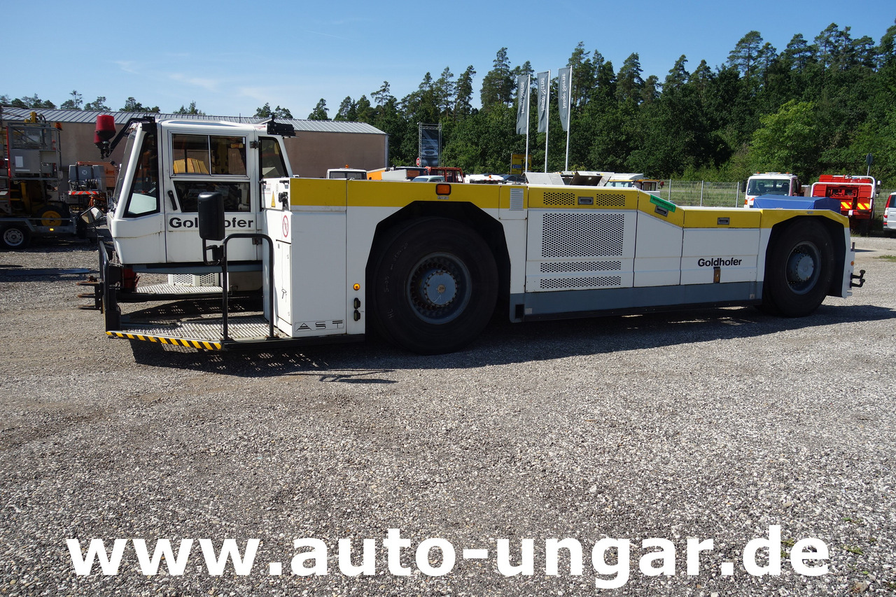 GOLDHOFER AST-1 A500 Baujahr 1999 Push-Back towbarless Pushback Liebherr used GSE - טרקטור דחיפה לאחור: תמונה 4 GOLDHOFER AST-1 A500 Baujahr 1999 Push-Back towbarless Pushback Liebherr used GSE - טרקטור דחיפה לאחור: תמונה 4