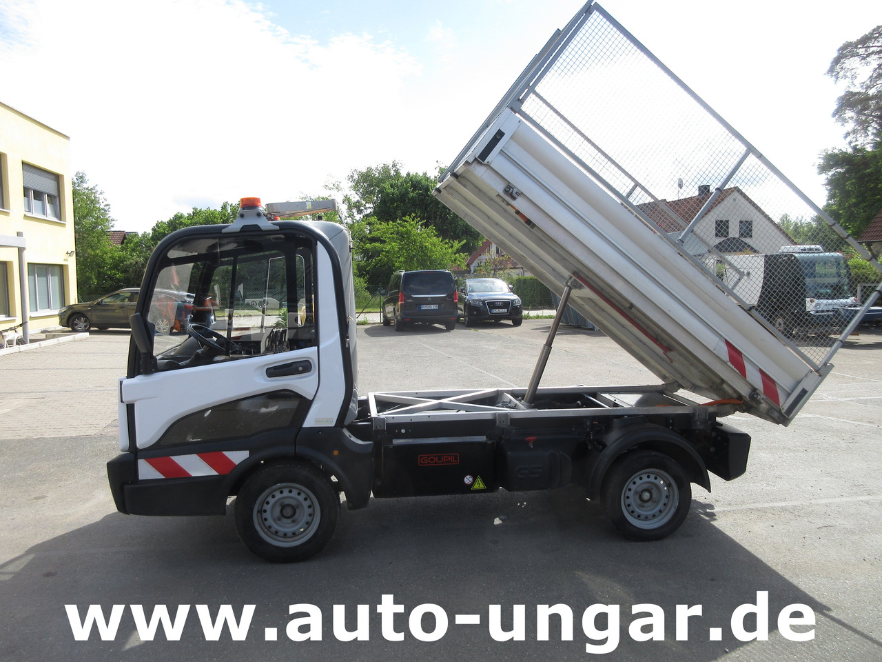 GOUPIL G5 Kipper lange Pritsche AHK Bordwanderhöhung Elektrofahrzeug - רכב שירות חשמלי: תמונה 4 GOUPIL G5 Kipper lange Pritsche AHK Bordwanderhöhung Elektrofahrzeug - רכב שירות חשמלי: תמונה 4