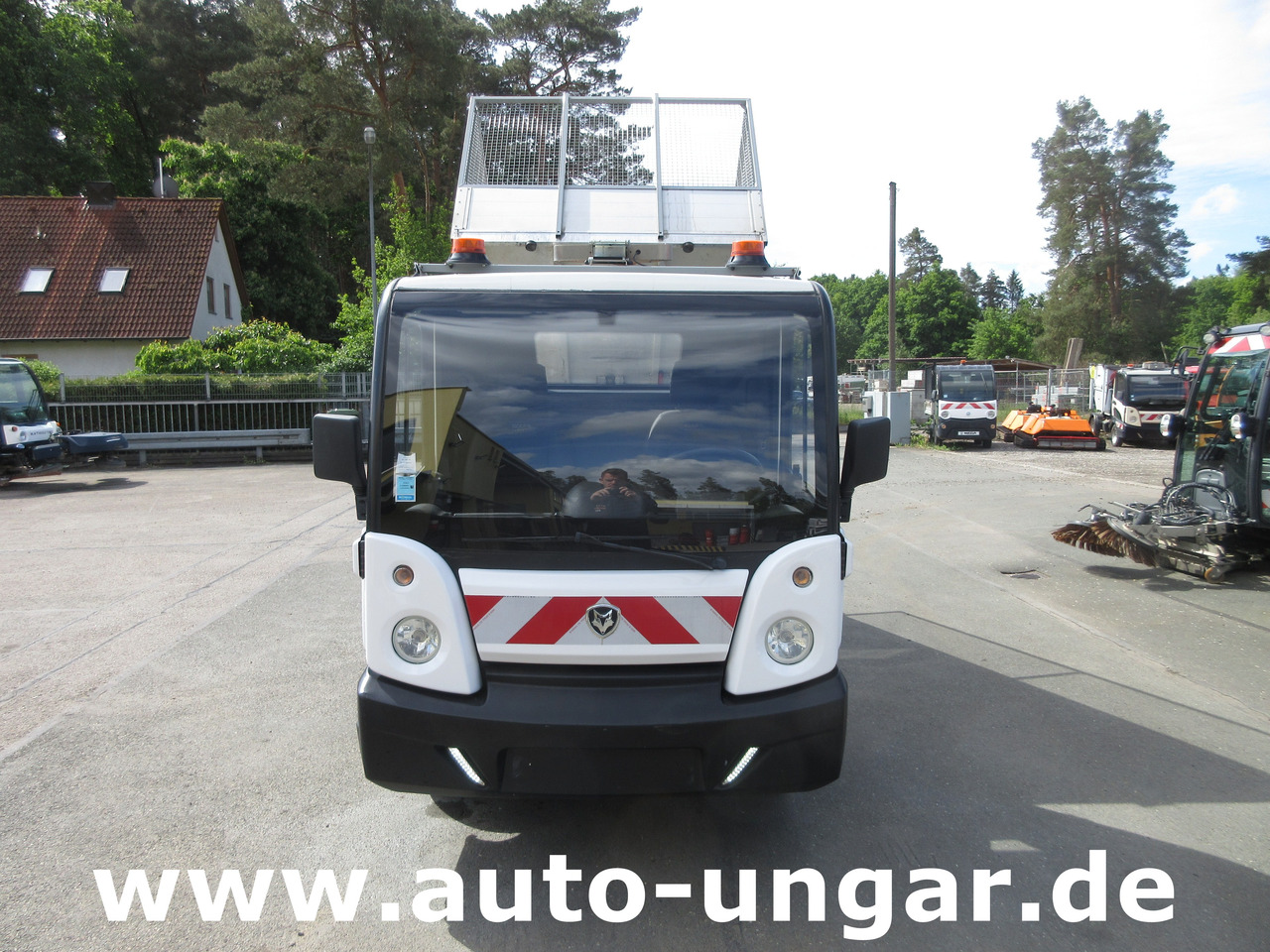GOUPIL G5 Kipper lange Pritsche AHK Bordwanderhöhung Elektrofahrzeug - רכב שירות חשמלי: תמונה 2 GOUPIL G5 Kipper lange Pritsche AHK Bordwanderhöhung Elektrofahrzeug - רכב שירות חשמלי: תמונה 2