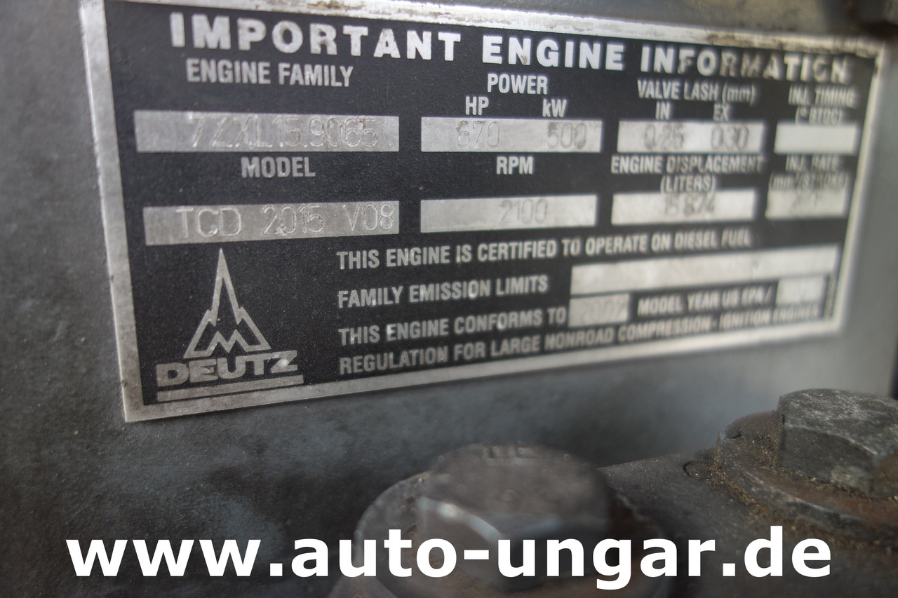 טרקטור דחיפה לאחור Goldhofer AST-1X 1360 Allradlenkung 6x6 towbarless Pushback Airbus A380 Deutz TCD 2015 V08 - 1.360PS: תמונה 17 טרקטור דחיפה לאחור Goldhofer AST-1X 1360 Allradlenkung 6x6 towbarless Pushback Airbus A380 Deutz TCD 2015 V08 - 1.360PS: תמונה 17