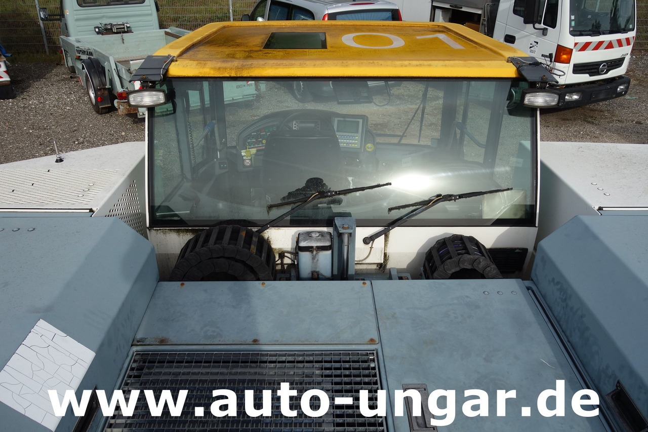 טרקטור דחיפה לאחור Goldhofer AST-1X 1360 Allradlenkung 6x6 towbarless Pushback Airbus A380 Deutz TCD 2015 V08 - 1.360PS: תמונה 11 טרקטור דחיפה לאחור Goldhofer AST-1X 1360 Allradlenkung 6x6 towbarless Pushback Airbus A380 Deutz TCD 2015 V08 - 1.360PS: תמונה 11