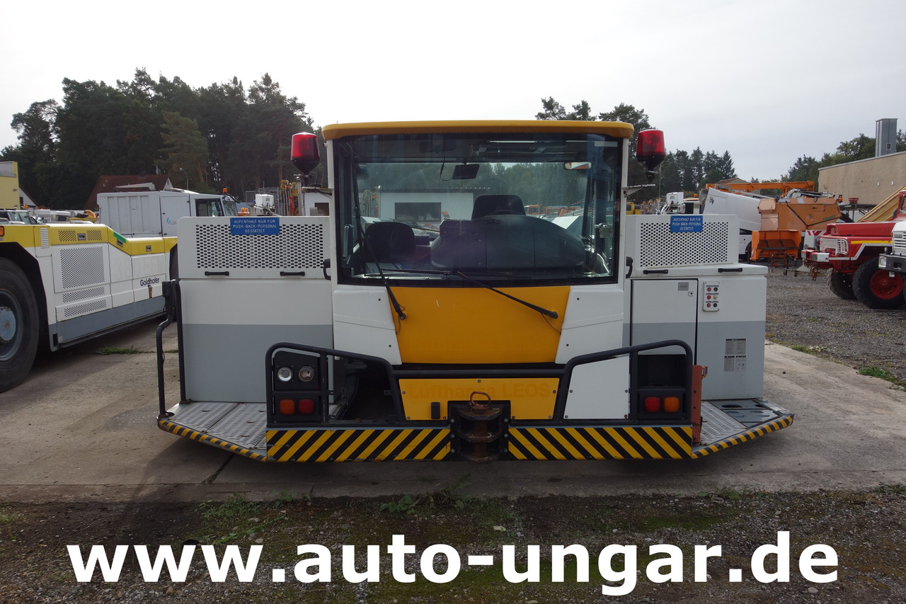 Goldhofer AST-1X 1360 Allradlenkung 6x6 towbarless Pushback Airbus A380 Deutz TCD 2015 V08 - 1.360PS - טרקטור דחיפה לאחור: תמונה 2 Goldhofer AST-1X 1360 Allradlenkung 6x6 towbarless Pushback Airbus A380 Deutz TCD 2015 V08 - 1.360PS - טרקטור דחיפה לאחור: תמונה 2