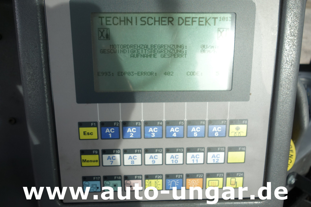 טרקטור דחיפה לאחור Goldhofer AST-1X 1360 Allradlenkung 6x6 towbarless Pushback Airbus A380 Deutz TCD 2015 V08 - 1.360PS: תמונה 25 טרקטור דחיפה לאחור Goldhofer AST-1X 1360 Allradlenkung 6x6 towbarless Pushback Airbus A380 Deutz TCD 2015 V08 - 1.360PS: תמונה 25