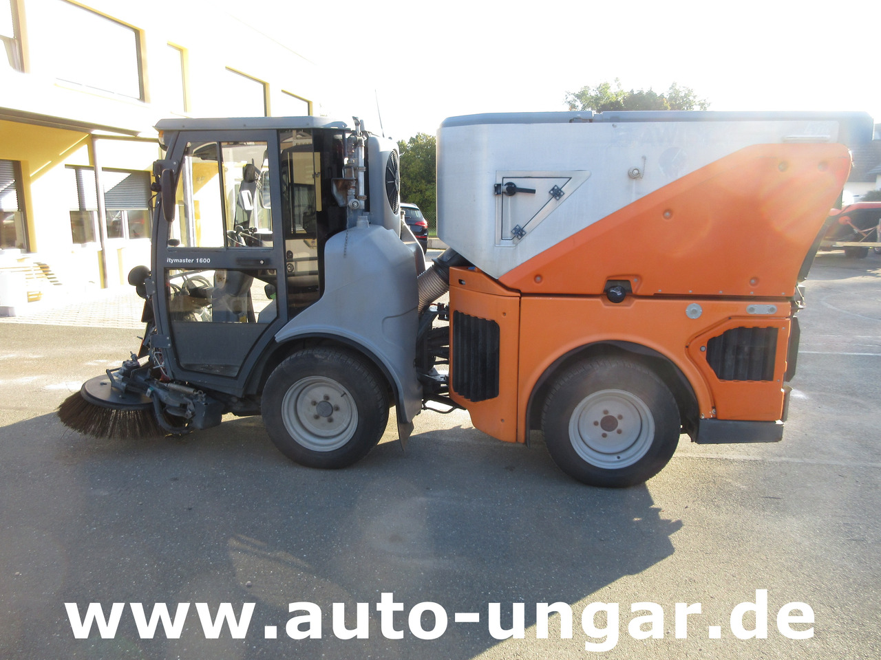 Hako CityMaster CM 1600 Kehrmaschine Knicklenkung Allrad Kommunalfahrzeug - מטאטא כבישים: תמונה 4 Hako CityMaster CM 1600 Kehrmaschine Knicklenkung Allrad Kommunalfahrzeug - מטאטא כבישים: תמונה 4