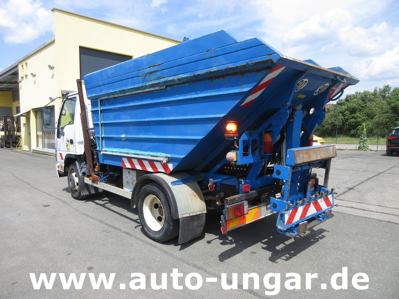 ISUZU NQR Smoother Q75 Y07 Müllwagen 8m³ TECNO 7.500kg Kipper Presse Lifter - משאית אשפה: תמונה 4 ISUZU NQR Smoother Q75 Y07 Müllwagen 8m³ TECNO 7.500kg Kipper Presse Lifter - משאית אשפה: תמונה 4
