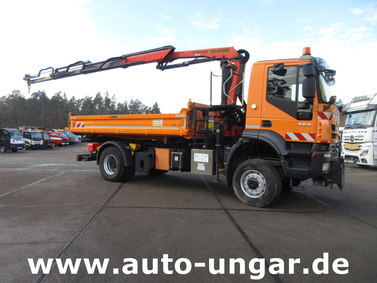 Iveco Trakker 360 Kipper Allrad 4x4 Kran Palfinger PK 9002 Kommunalhydraulik Winterdienst Euro 5 - מזהיר, משאית מנוף: תמונה 1 Iveco Trakker 360 Kipper Allrad 4x4 Kran Palfinger PK 9002 Kommunalhydraulik Winterdienst Euro 5 - מזהיר, משאית מנוף: תמונה 1