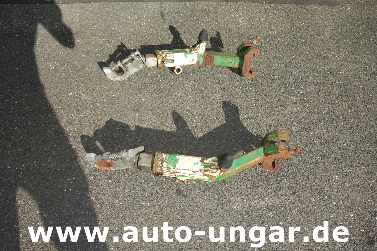 JOHN DEERE Traktor Unterlenker mit Fanghaken - טרקטור חקלאי: תמונה 2 JOHN DEERE Traktor Unterlenker mit Fanghaken - טרקטור חקלאי: תמונה 2
