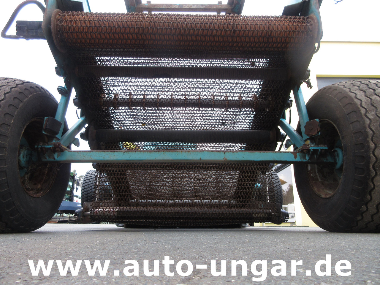 כלי רכב עירוני/ מיוחד Kässbohrer BeachTech 2000 Strandreiniger Beachcleaner Nettoyeur Cribleuse de Plage: תמונה 6 כלי רכב עירוני/ מיוחד Kässbohrer BeachTech 2000 Strandreiniger Beachcleaner Nettoyeur Cribleuse de Plage: תמונה 6