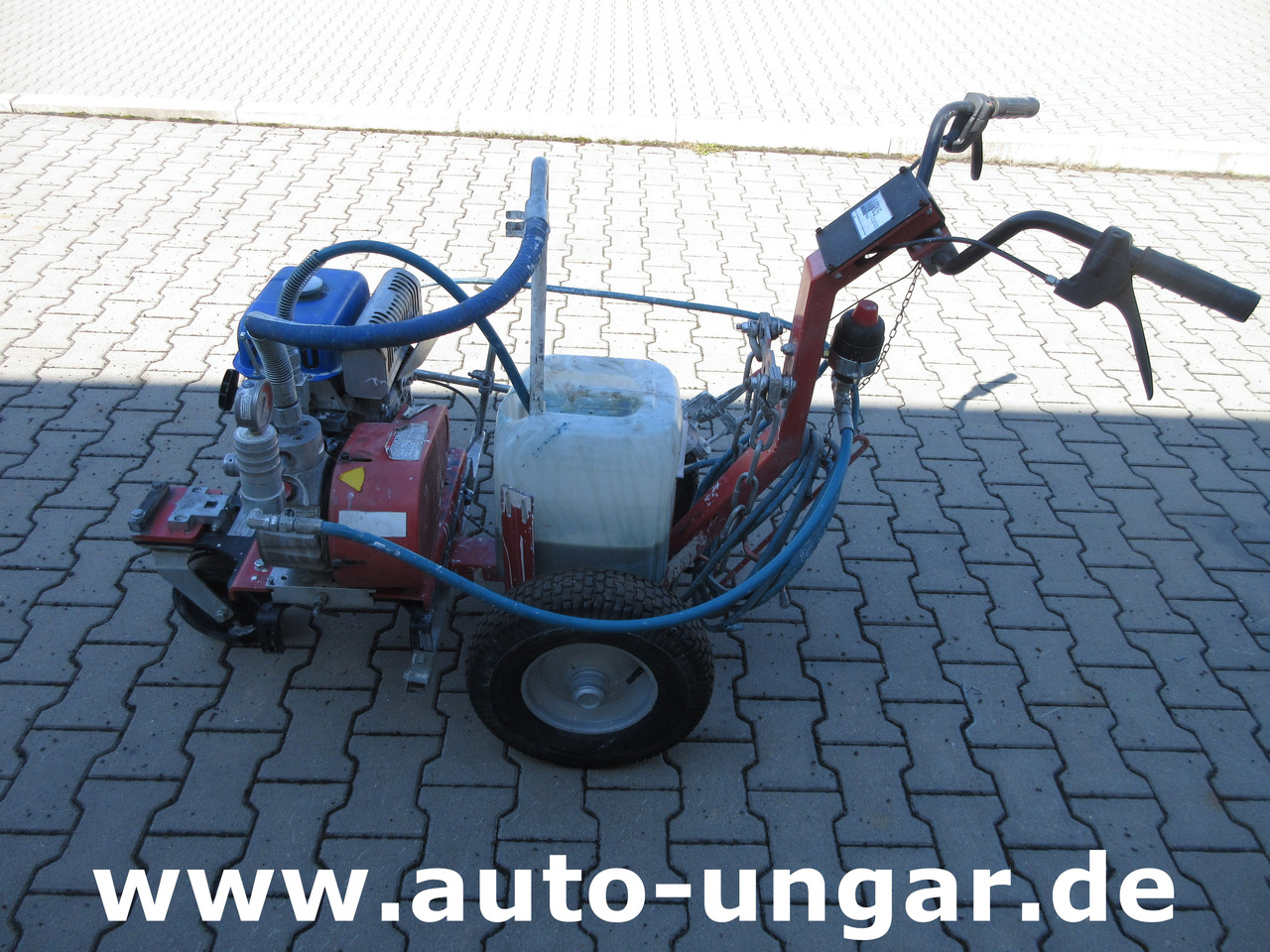 Larius Miro Liner Plus Airless Roadmarking Markiermaschine Bj. 2017 Graco - מכונת בנייה: תמונה 5 Larius Miro Liner Plus Airless Roadmarking Markiermaschine Bj. 2017 Graco - מכונת בנייה: תמונה 5
