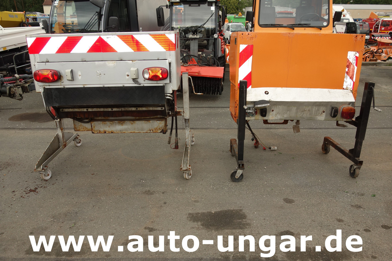 Multicar Kiefer - Bertsche Heckanbaustreuer für Multicar Boki Ladog Hansa Winterdienst - כלי רכב עירוני/ מיוחד: תמונה 1 Multicar Kiefer - Bertsche Heckanbaustreuer für Multicar Boki Ladog Hansa Winterdienst - כלי רכב עירוני/ מיוחד: תמונה 1