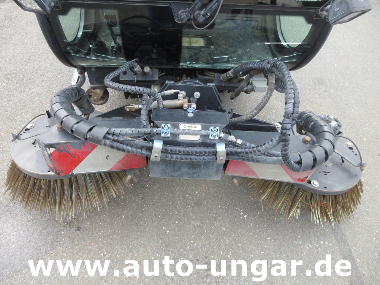 Nilfisk CR3500 CityRanger Schmidt Flexigo Multigo 4x4 Kehrmaschine Geräteträger - מטאטא כבישים: תמונה 3 Nilfisk CR3500 CityRanger Schmidt Flexigo Multigo 4x4 Kehrmaschine Geräteträger - מטאטא כבישים: תמונה 3