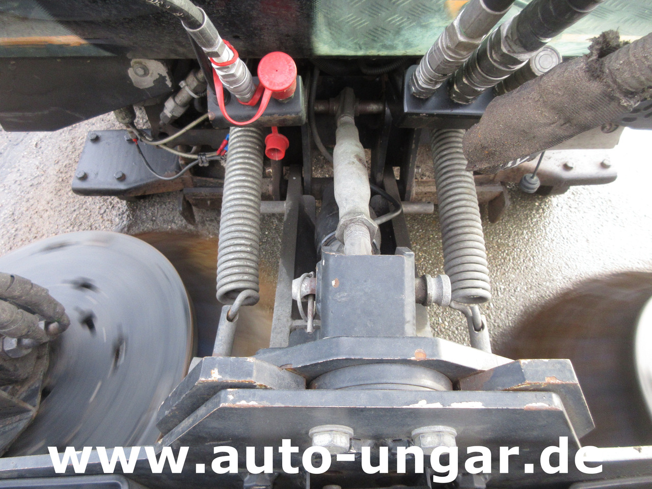 Nilfisk CR3500 Geräteträger Kommunalfahrzeug 4x4 Kehrmaschine Schmidt Flexigo - מטאטא כבישים: תמונה 4 Nilfisk CR3500 Geräteträger Kommunalfahrzeug 4x4 Kehrmaschine Schmidt Flexigo - מטאטא כבישים: תמונה 4