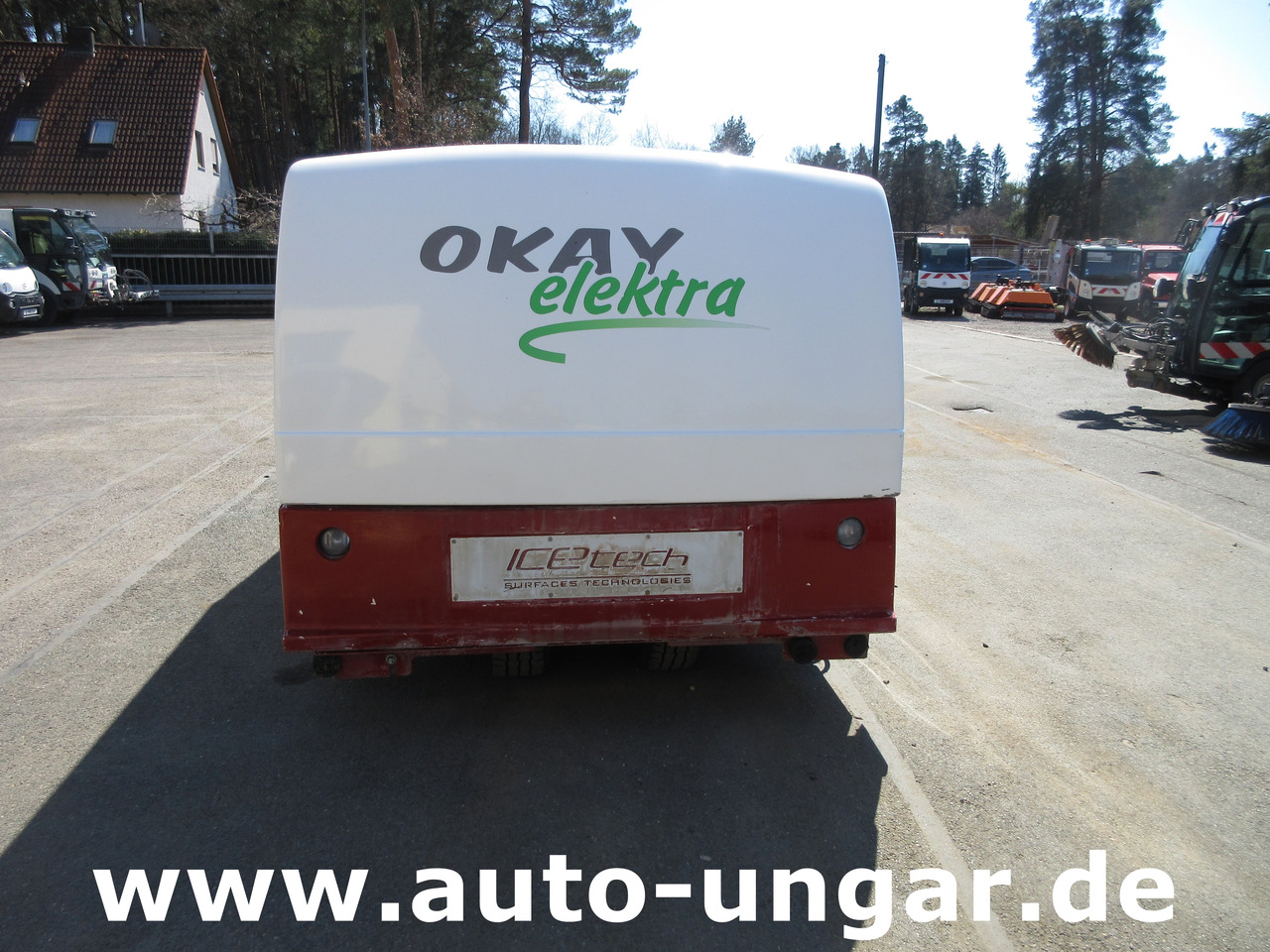 OKAY 3500 Elektra 80V IceResurfacer Elektro Eisbearbeitungsmaschine Zamboni - רכב שירות חשמלי: תמונה 3 OKAY 3500 Elektra 80V IceResurfacer Elektro Eisbearbeitungsmaschine Zamboni - רכב שירות חשמלי: תמונה 3