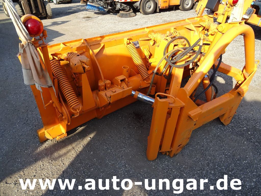 SCHMIDT E 2.3 Schneepflug - Schneeschild 270cm - מחרשת שלג: תמונה 3 SCHMIDT E 2.3 Schneepflug - Schneeschild 270cm - מחרשת שלג: תמונה 3