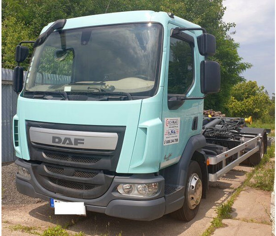 DAF 12t LF180 FA automat - משאית הרמת וו: תמונה 1 DAF 12t LF180 FA automat - משאית הרמת וו: תמונה 1
