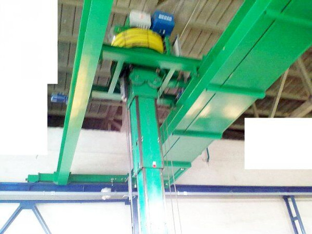 Demag +(CZ) Iteco (el. 2t/4.2m teleskop 25m - עגורן: תמונה 2 Demag +(CZ) Iteco (el. 2t/4.2m teleskop 25m - עגורן: תמונה 2