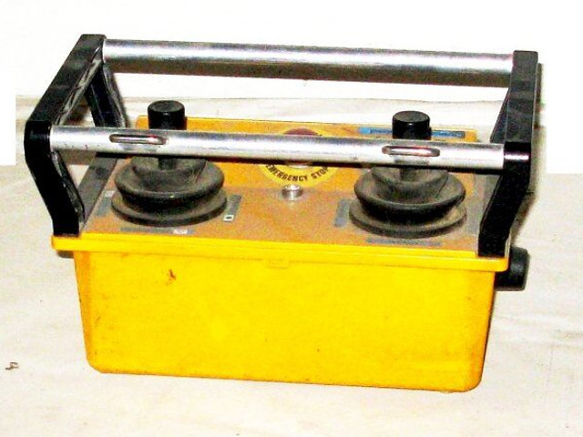 Demag +(CZ) Iteco (el. 2t/4.2m teleskop 25m - עגורן: תמונה 4 Demag +(CZ) Iteco (el. 2t/4.2m teleskop 25m - עגורן: תמונה 4