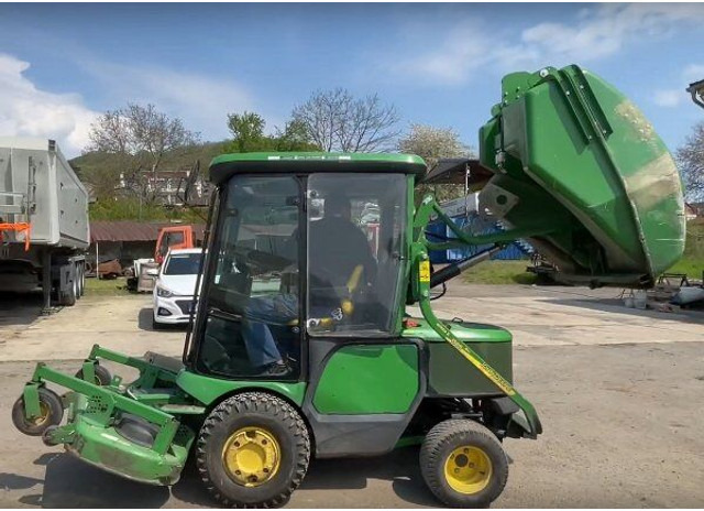 John Deere 1565 Serie II 4WD + MCS 600H - מכסחת גינה: תמונה 2 John Deere 1565 Serie II 4WD + MCS 600H - מכסחת גינה: תמונה 2