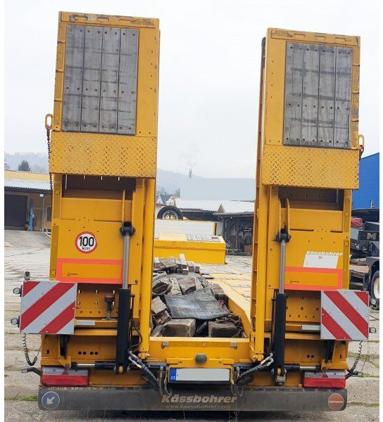Kässbohrer LB4E - סמיטריילר עם מטען נמוך: תמונה 3 Kässbohrer LB4E - סמיטריילר עם מטען נמוך: תמונה 3