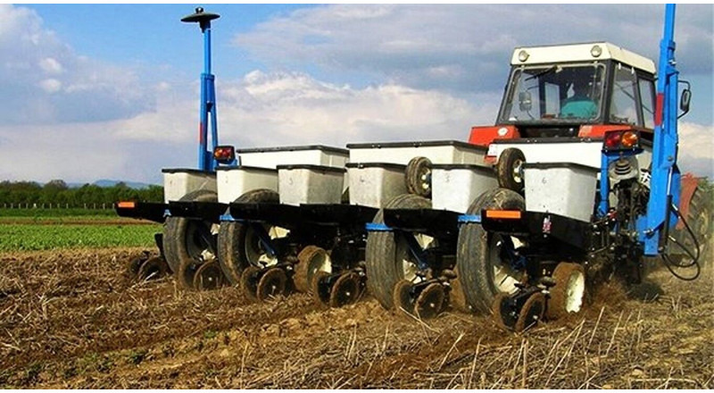 Kinze 3000 (8x lines 75 - מכונת זריעה מדויקת: תמונה 1 Kinze 3000 (8x lines 75 - מכונת זריעה מדויקת: תמונה 1