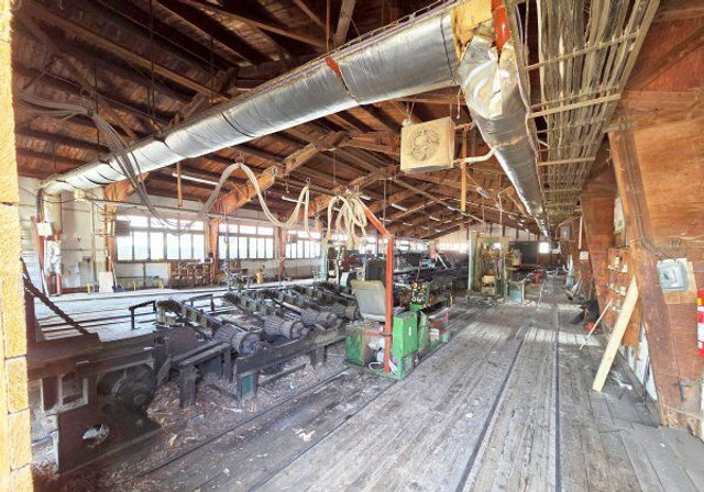 Královopolská G710 + G560 - מכונת עיבוד עץ: תמונה 5 Královopolská G710 + G560 - מכונת עיבוד עץ: תמונה 5