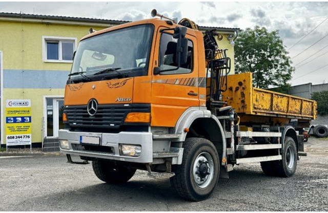 Mercedes-Benz Atego 1823 +HIAB - משאית הרמת וו, משאית מנוף: תמונה 1 Mercedes-Benz Atego 1823 +HIAB - משאית הרמת וו, משאית מנוף: תמונה 1