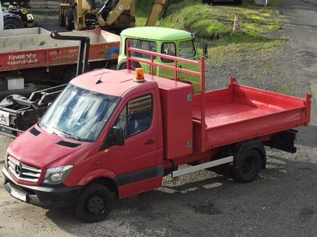 Mercedes-Benz Sprinter 516 CDI 2.2 - כלי רכב מסחרי מזהיר: תמונה 4 Mercedes-Benz Sprinter 516 CDI 2.2 - כלי רכב מסחרי מזהיר: תמונה 4