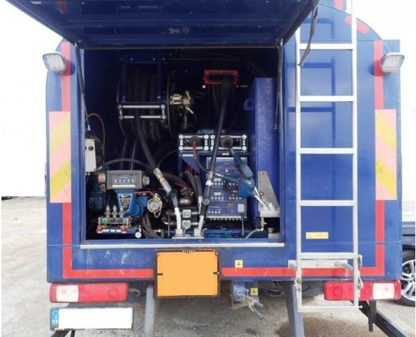 Renault 19.5t +8m3 (5+3) Kobit - משאית מכל: תמונה 4 Renault 19.5t +8m3 (5+3) Kobit - משאית מכל: תמונה 4