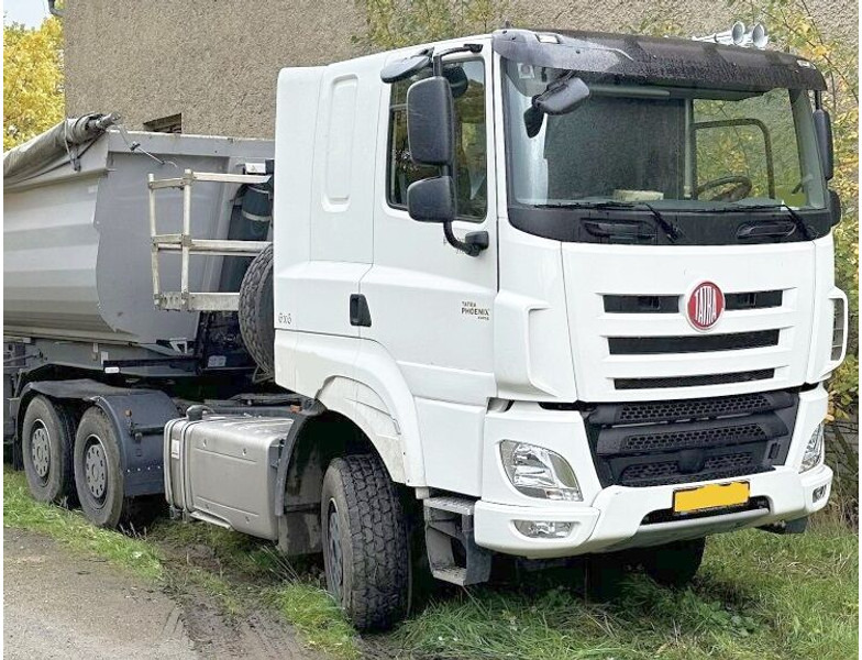 Tatra 6x6 hydr. 75/48t Phoenix 158/DAF (TRACTOR docs/kfz!) - יחידת טרקטור: תמונה 1 Tatra 6x6 hydr. 75/48t Phoenix 158/DAF (TRACTOR docs/kfz!) - יחידת טרקטור: תמונה 1