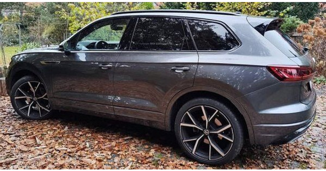 Volkswagen Touareg 3.0 TDi R-line 4-motion - מכונית: תמונה 3 Volkswagen Touareg 3.0 TDi R-line 4-motion - מכונית: תמונה 3