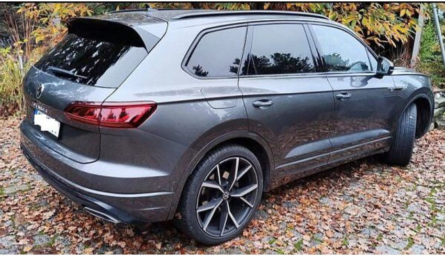 Volkswagen Touareg 3.0 TDi R-line 4-motion - מכונית: תמונה 2 Volkswagen Touareg 3.0 TDi R-line 4-motion - מכונית: תמונה 2
