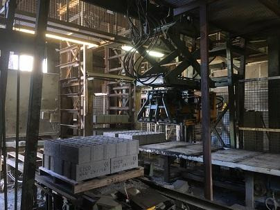 DEMLER 100 - ציוד לייצור בלוקים: תמונה 2 DEMLER 100 - ציוד לייצור בלוקים: תמונה 2