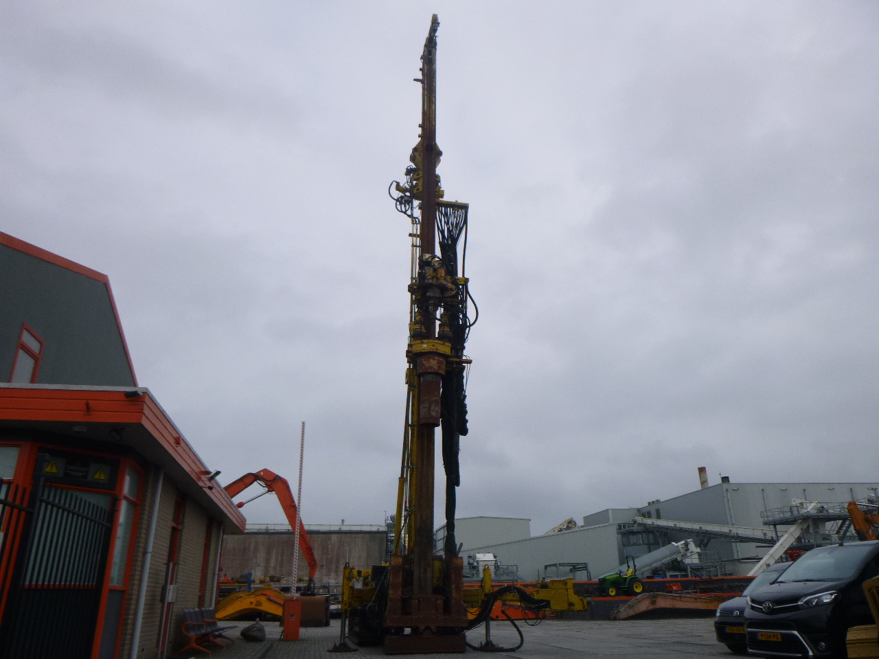 CASAGRANDE C14 ROTATING FOUNDATION ROTARY DRILL - אסדת קידוח: תמונה 5 CASAGRANDE C14 ROTATING FOUNDATION ROTARY DRILL - אסדת קידוח: תמונה 5