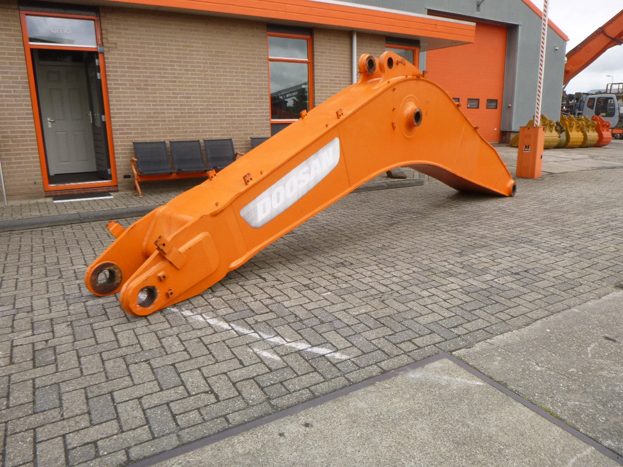 DOOSAN DX480/DX520/DX530 - זרוע עבור מחפר: תמונה 2 DOOSAN DX480/DX520/DX530 - זרוע עבור מחפר: תמונה 2