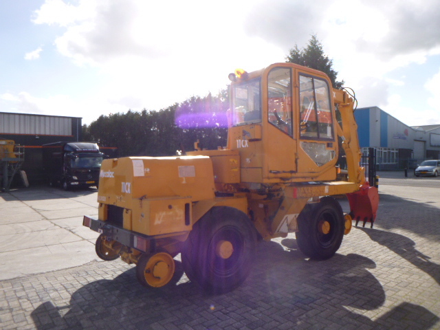 MECALAC MECALAC 11 CX MEWP ROAD RAIL DIVISION - מחפר גלגלים: תמונה 4 MECALAC MECALAC 11 CX MEWP ROAD RAIL DIVISION - מחפר גלגלים: תמונה 4