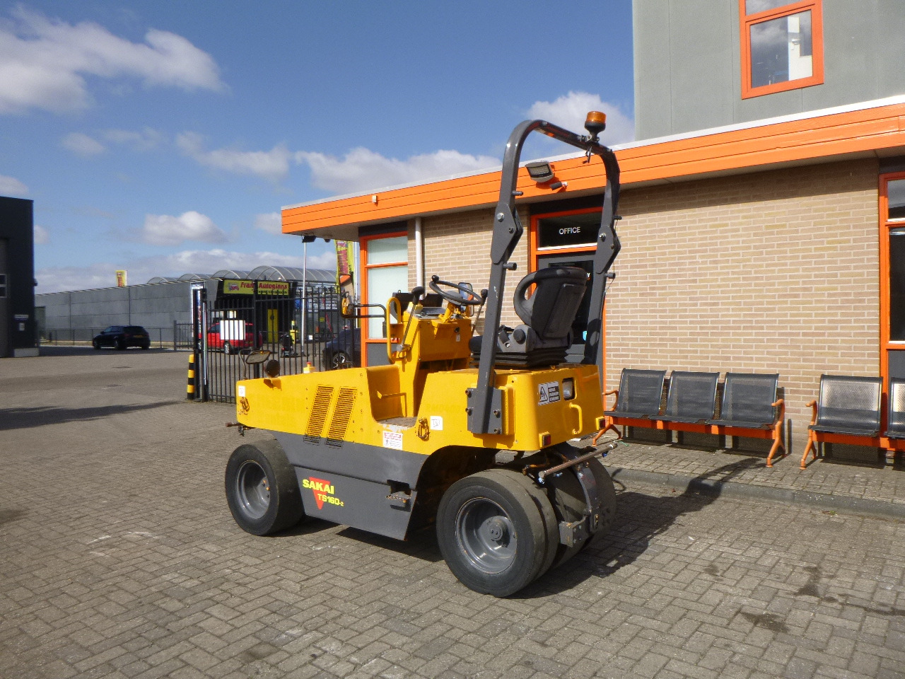 SAKAI TS160-2 - רולר פניאומטי: תמונה 2 SAKAI TS160-2 - רולר פניאומטי: תמונה 2