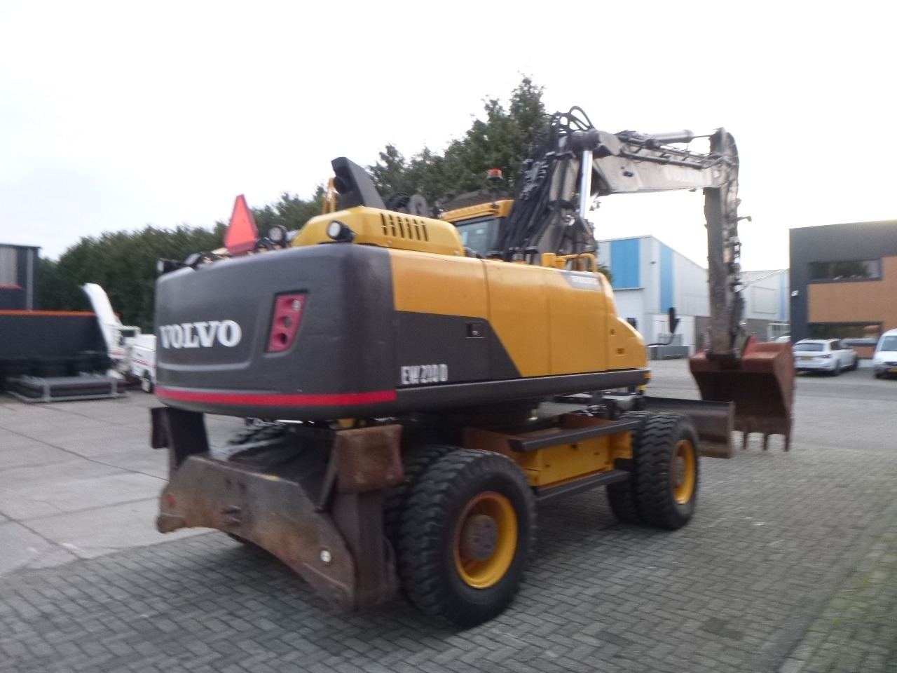 VOLVO EW210D - מחפר גלגלים: תמונה 4 VOLVO EW210D - מחפר גלגלים: תמונה 4