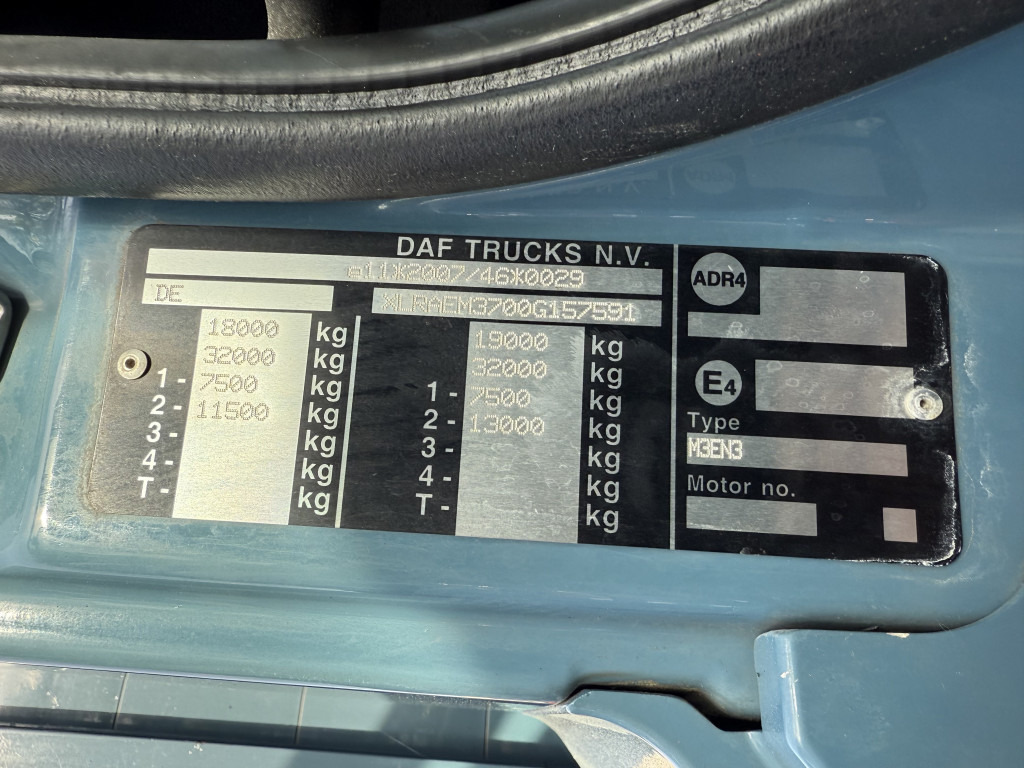 Daf CF320 Palfinger PK12001L Baustoffkran - משאית מנוף, משאית צד נופל/ שטוחה: תמונה 4 Daf CF320 Palfinger PK12001L Baustoffkran - משאית מנוף, משאית צד נופל/ שטוחה: תמונה 4