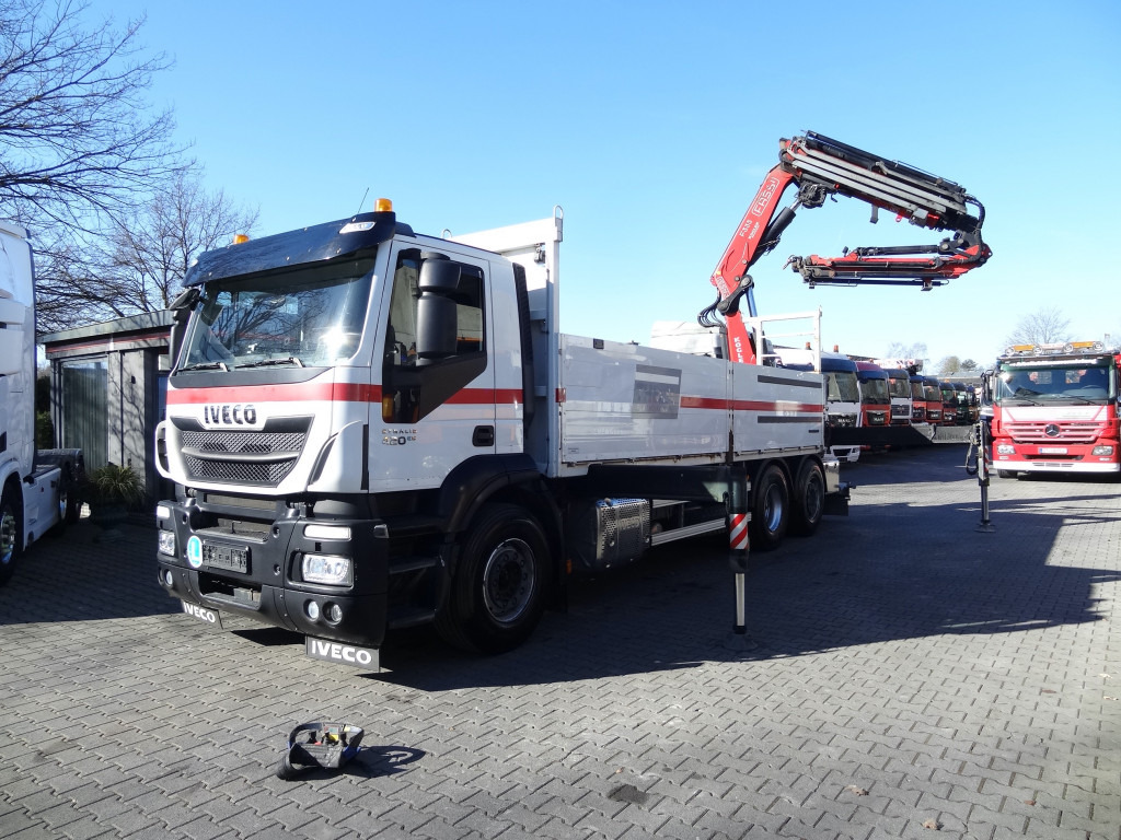 Iveco Stralis 420 6X2 Montagekran Fassi F335 28Meter - משאית צד נופל/ שטוחה, משאית מנוף: תמונה 1 Iveco Stralis 420 6X2 Montagekran Fassi F335 28Meter - משאית צד נופל/ שטוחה, משאית מנוף: תמונה 1