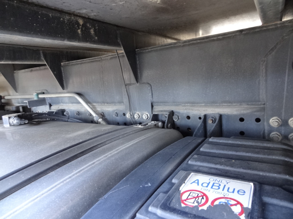 Iveco Stralis 420 6X2 Montagekran Fassi F335 28Meter - משאית צד נופל/ שטוחה, משאית מנוף: תמונה 2 Iveco Stralis 420 6X2 Montagekran Fassi F335 28Meter - משאית צד נופל/ שטוחה, משאית מנוף: תמונה 2