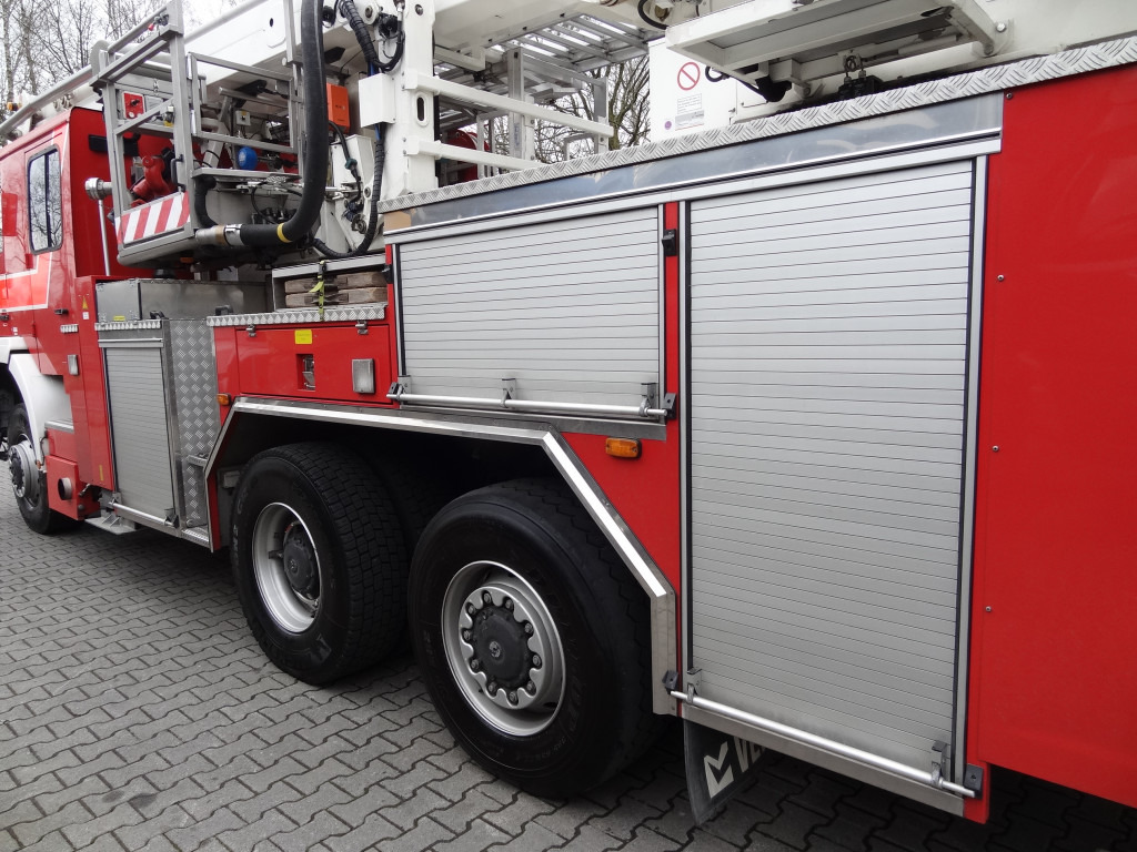 MAN FE 410 6X6 Feuerwehr Vema Lift 32 Meter - פלטפורמה אווירית מותקנת על משאית: תמונה 5 MAN FE 410 6X6 Feuerwehr Vema Lift 32 Meter - פלטפורמה אווירית מותקנת על משאית: תמונה 5