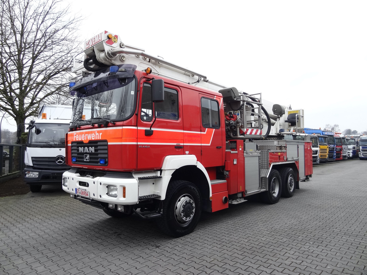 MAN FE 410 6X6 Feuerwehr Vema Lift 32 Meter - פלטפורמה אווירית מותקנת על משאית: תמונה 1 MAN FE 410 6X6 Feuerwehr Vema Lift 32 Meter - פלטפורמה אווירית מותקנת על משאית: תמונה 1