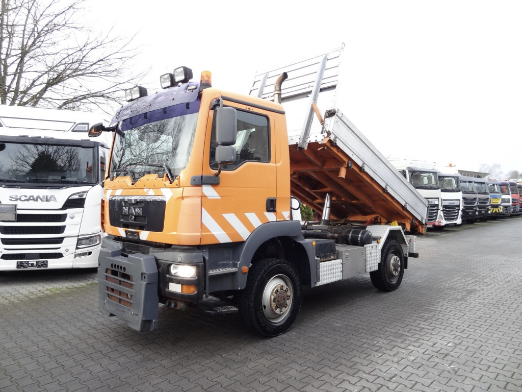 MAN TGM 13.250 4X4 Ex-Kommunal - מזהיר: תמונה 1 MAN TGM 13.250 4X4 Ex-Kommunal - מזהיר: תמונה 1