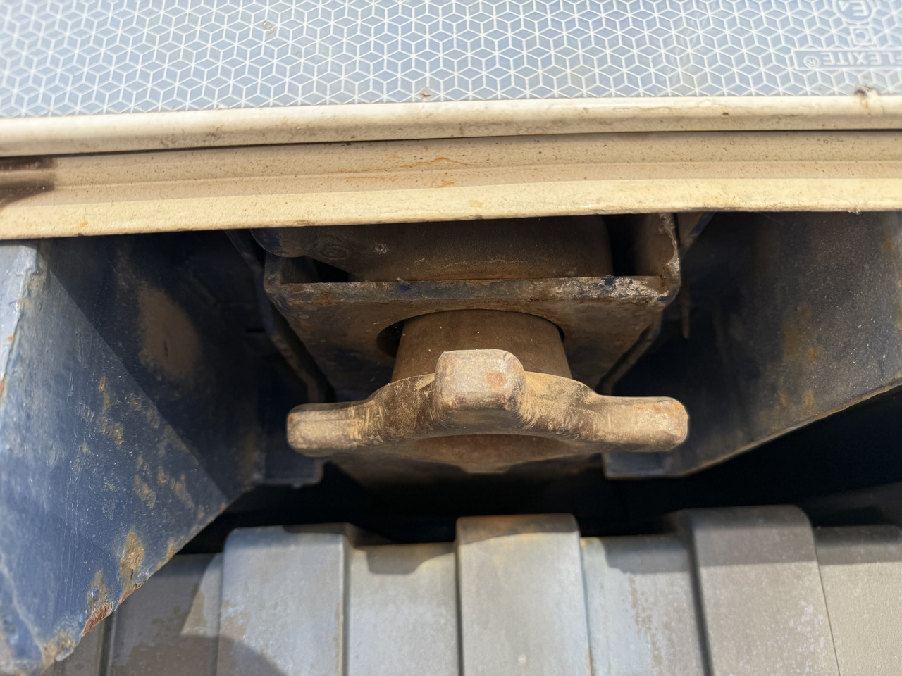 MAN TGX 26.440 6X2 Palfinger PK42502 - משאית צד נופל/ שטוחה, משאית מנוף: תמונה 2 MAN TGX 26.440 6X2 Palfinger PK42502 - משאית צד נופל/ שטוחה, משאית מנוף: תמונה 2