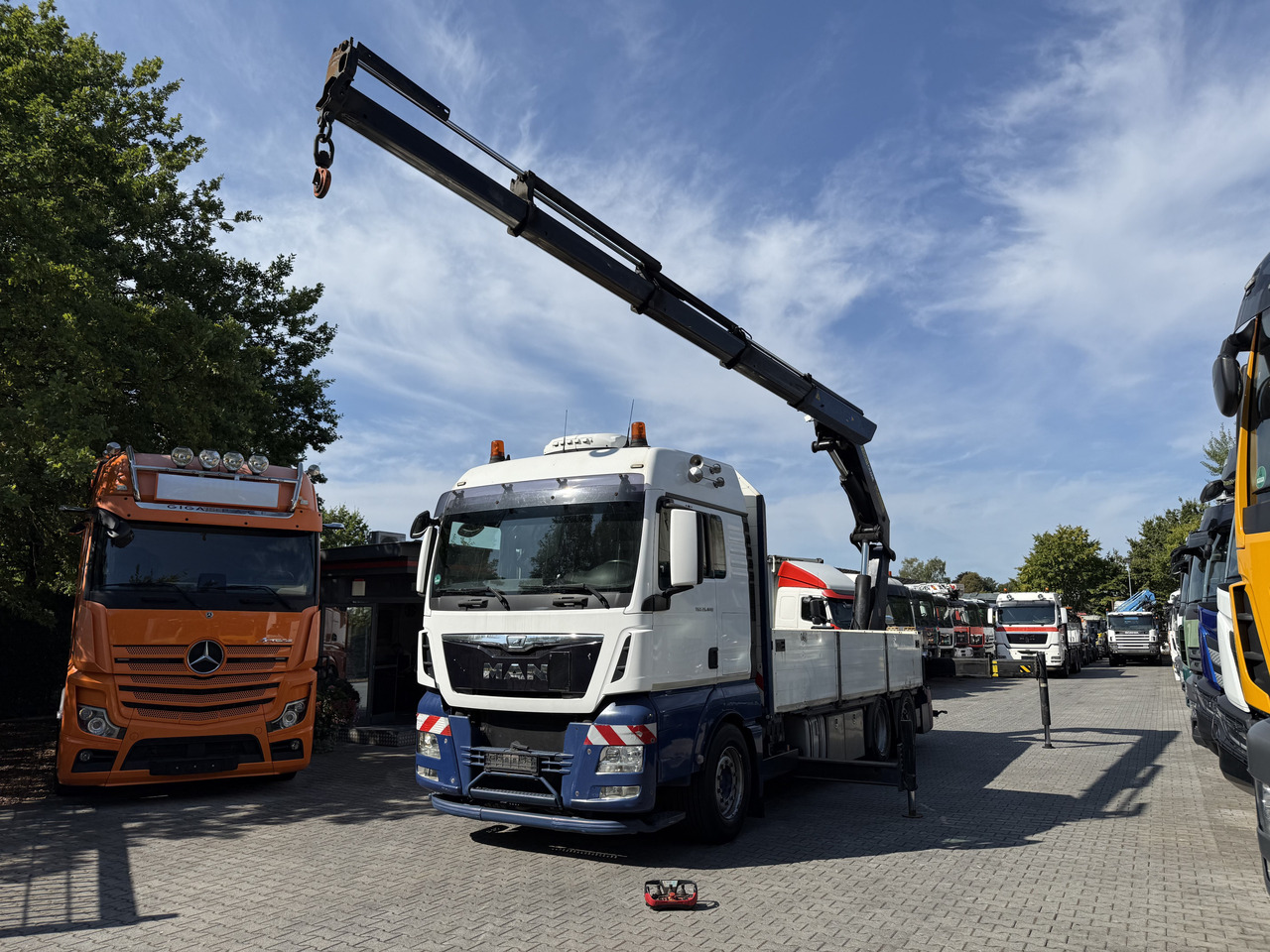 MAN TGX 26.440 6X2 Palfinger PK42502 - משאית מנוף, משאית צד נופל/ שטוחה: תמונה 1 MAN TGX 26.440 6X2 Palfinger PK42502 - משאית מנוף, משאית צד נופל/ שטוחה: תמונה 1